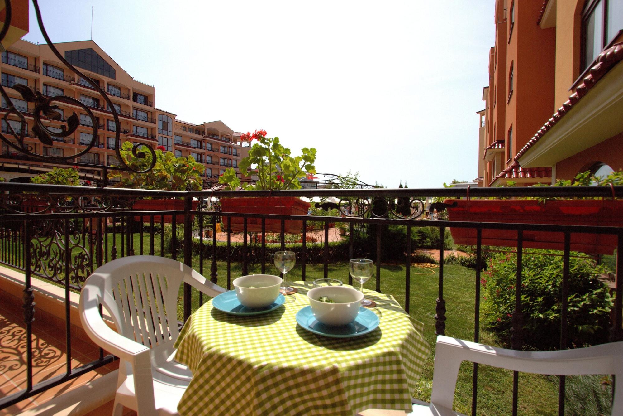 Menada Diamant Apartments Солнечный берег Экстерьер фото