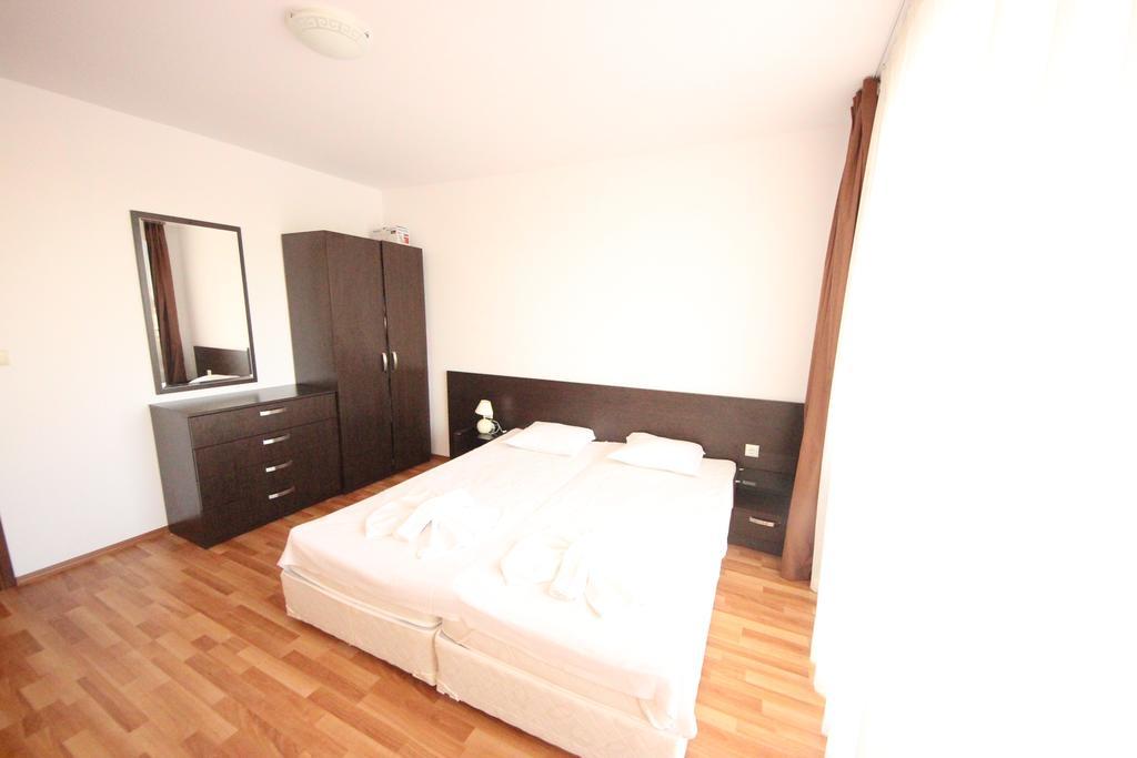 Menada Diamant Apartments Солнечный берег Экстерьер фото