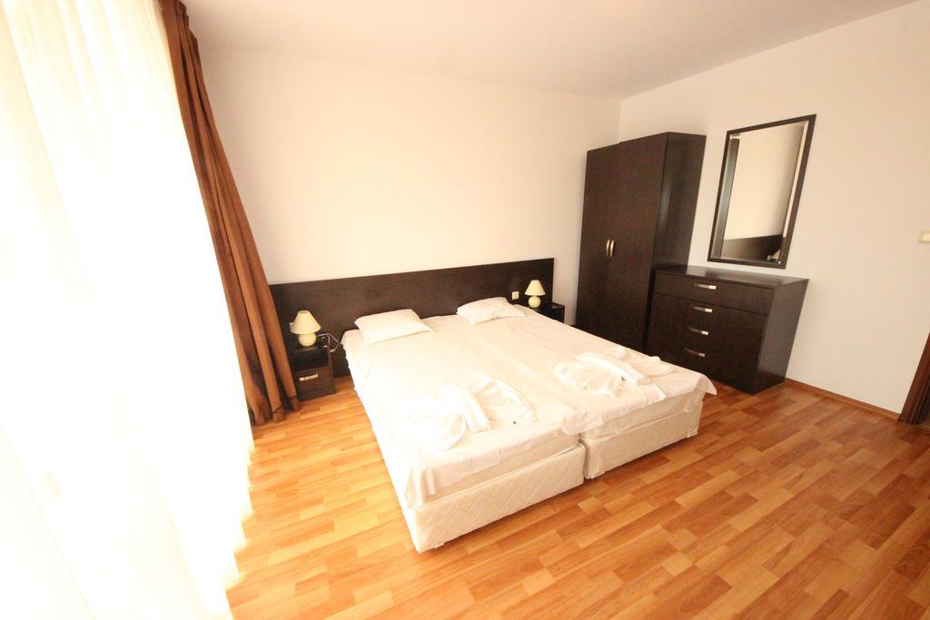 Menada Diamant Apartments Солнечный берег Экстерьер фото