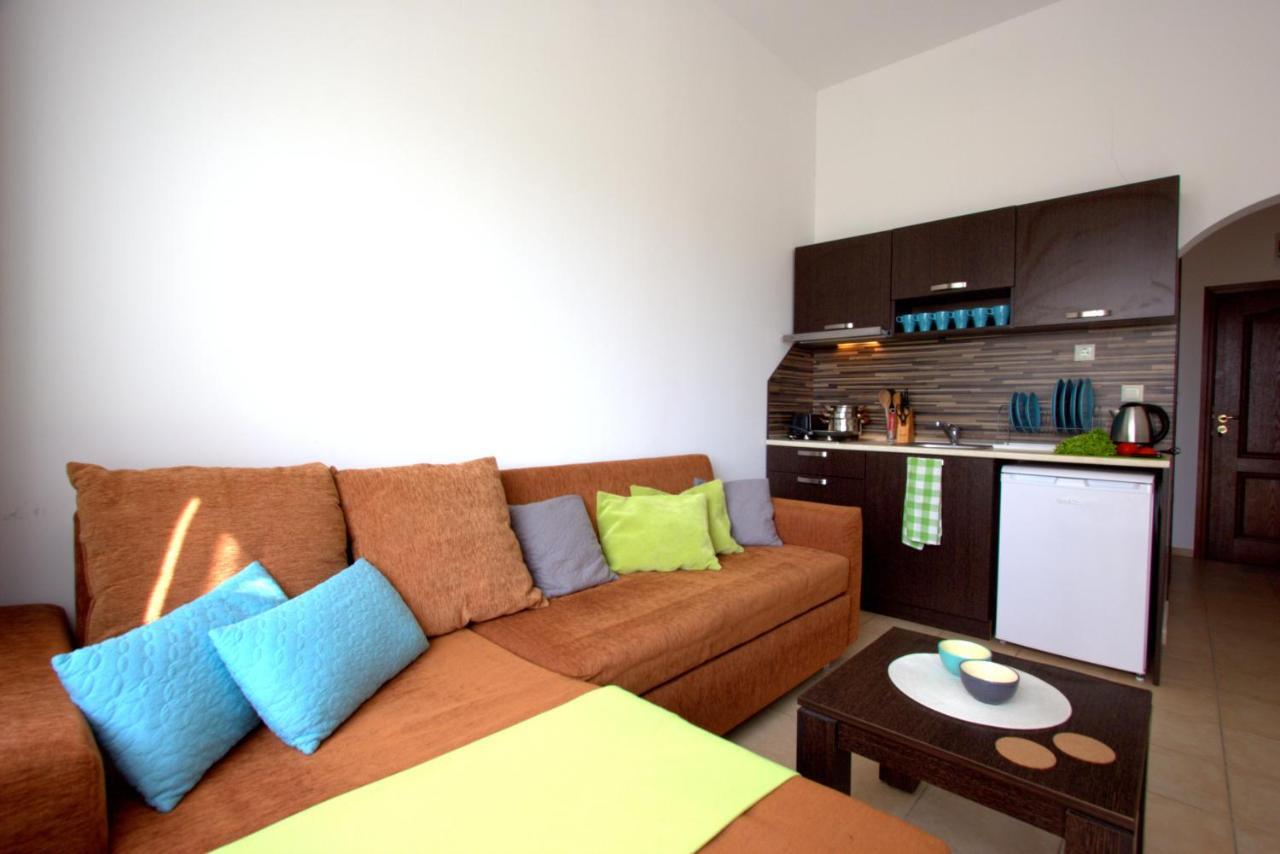 Menada Diamant Apartments Солнечный берег Экстерьер фото